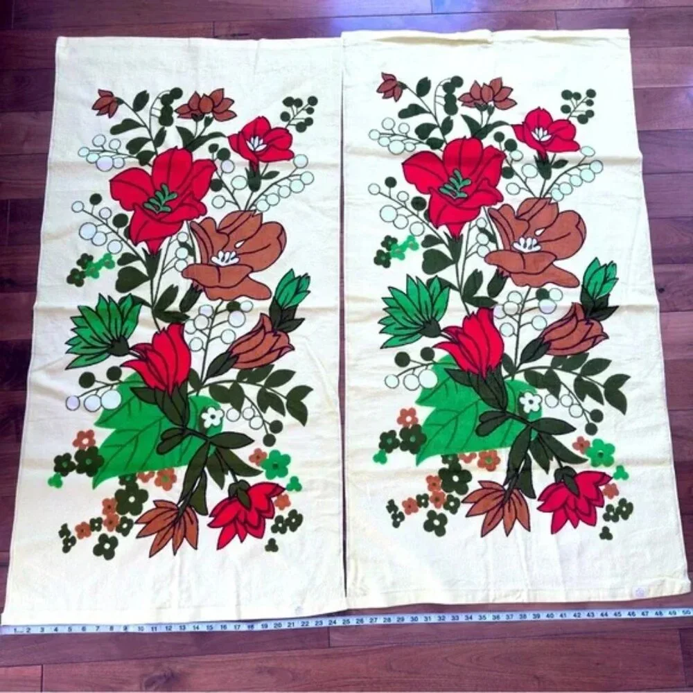 Vintage Panda 2 Bath towels Yellow Floral 100% Cotton New Old Stock 48 x 25